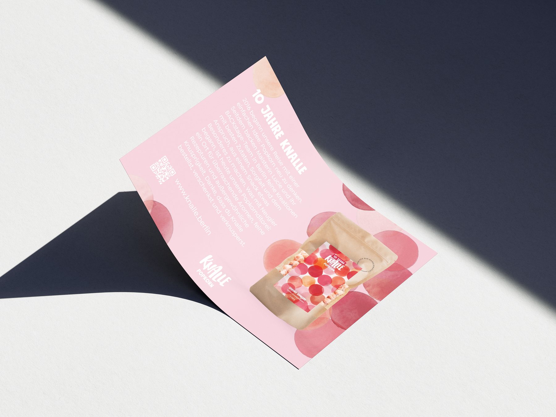 Knalle Popkonditorei flyer mockup